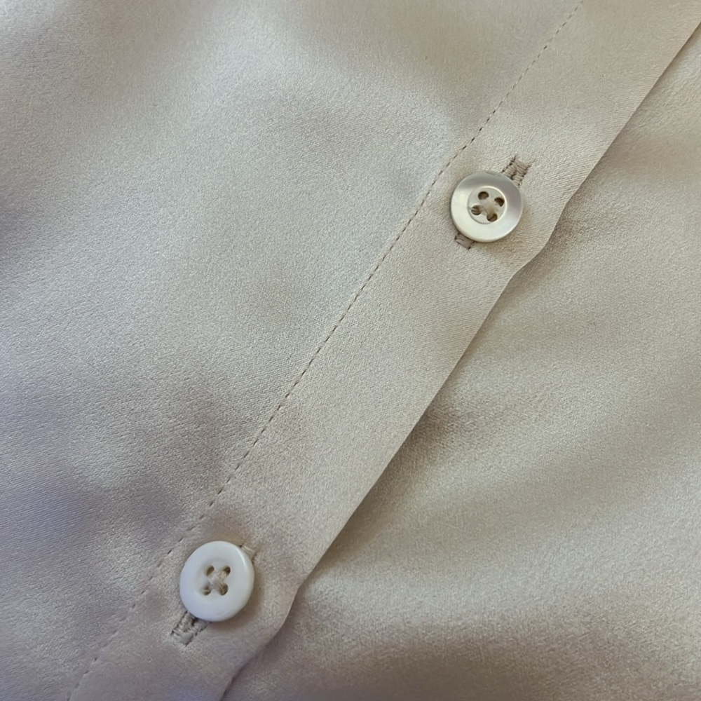 🌷Gorgeous vintage silk blouse🌷 - Picture 7 of 7